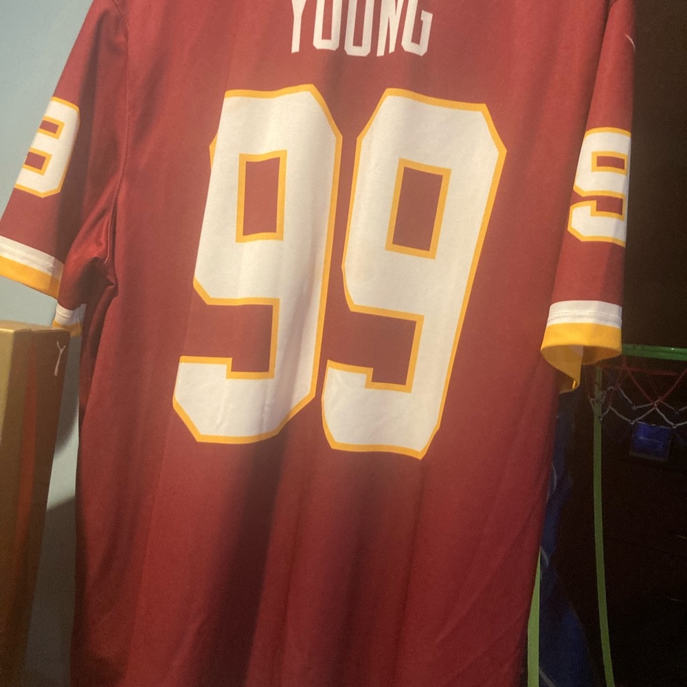 Chase young commanders jersey XL
